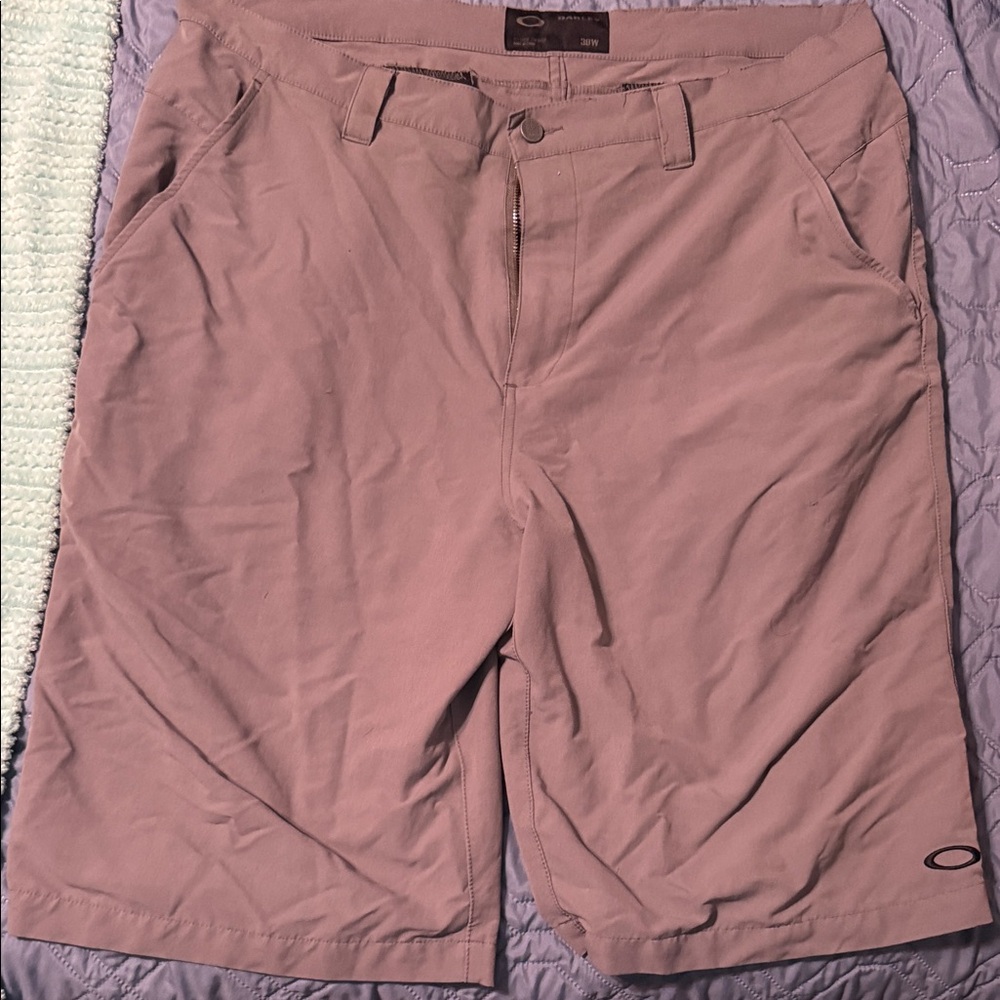 Oakley Men's grey Hybrid Performance Shorts - Picture 2 of 5